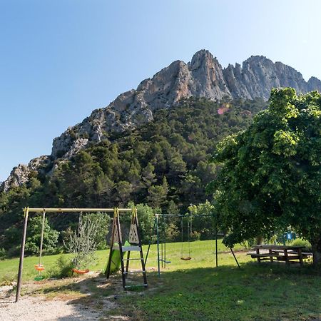 Hotel Domaine Saint Julien Buis-les-Baronnies Esterno foto